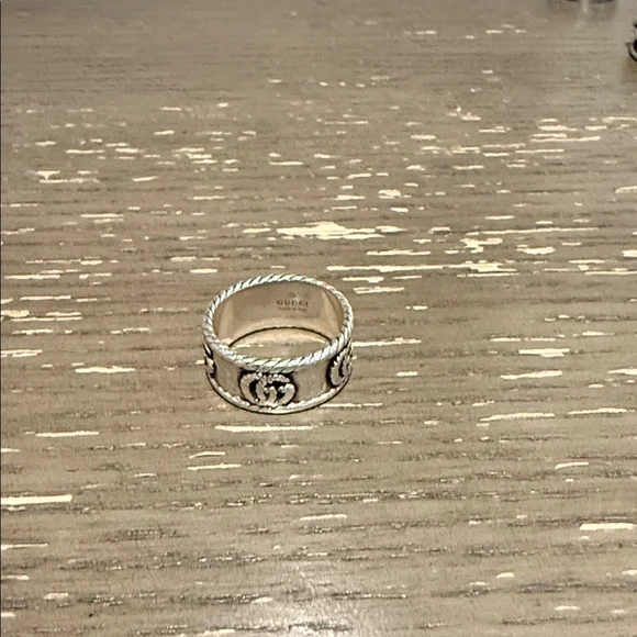 Gucci Women's Ring - Picture 4 of 5